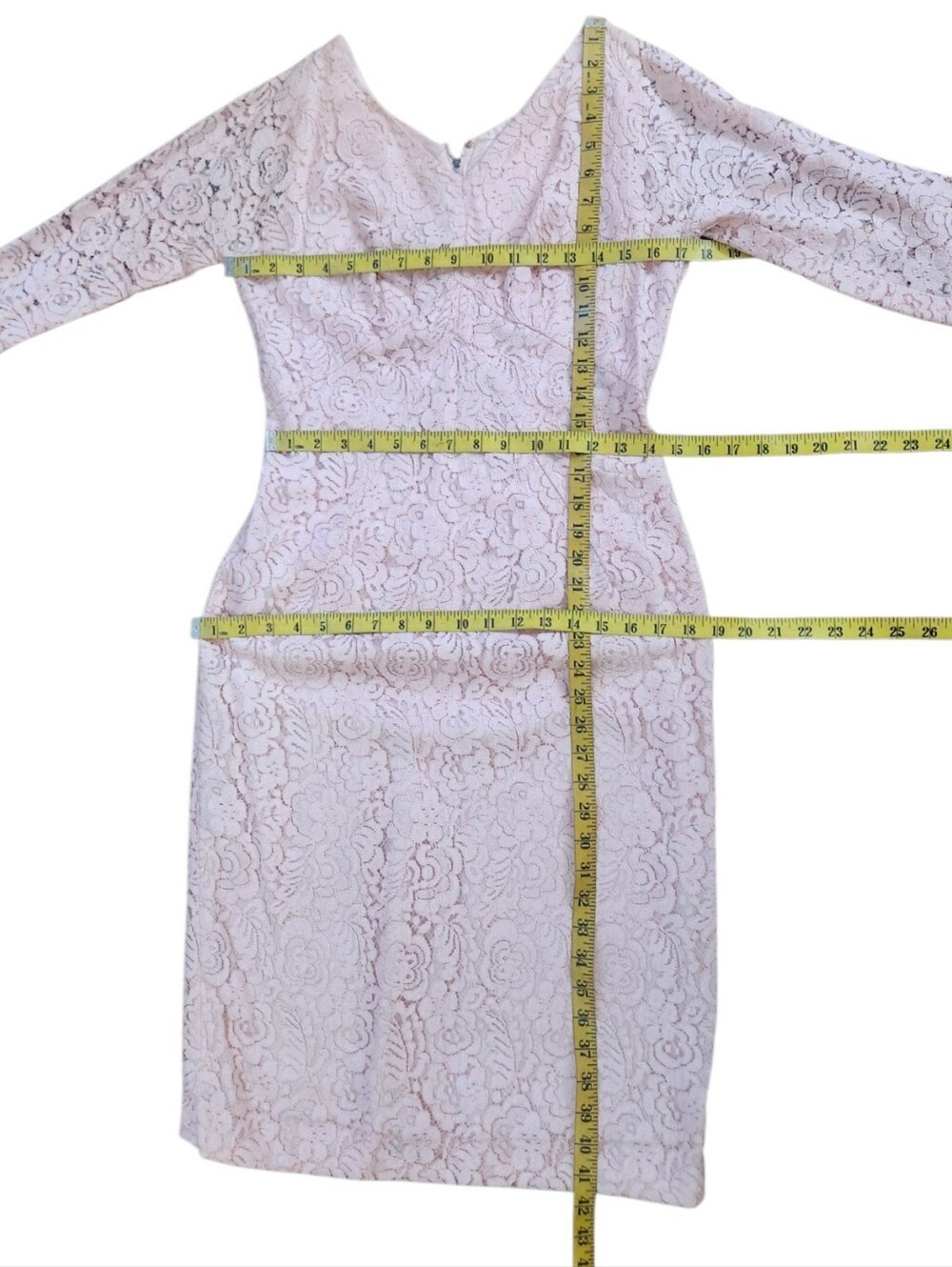 VINTAGE 1960s Peach Pink Sheath Lace Cocktail Dress - Size M - Picture 13 of 15